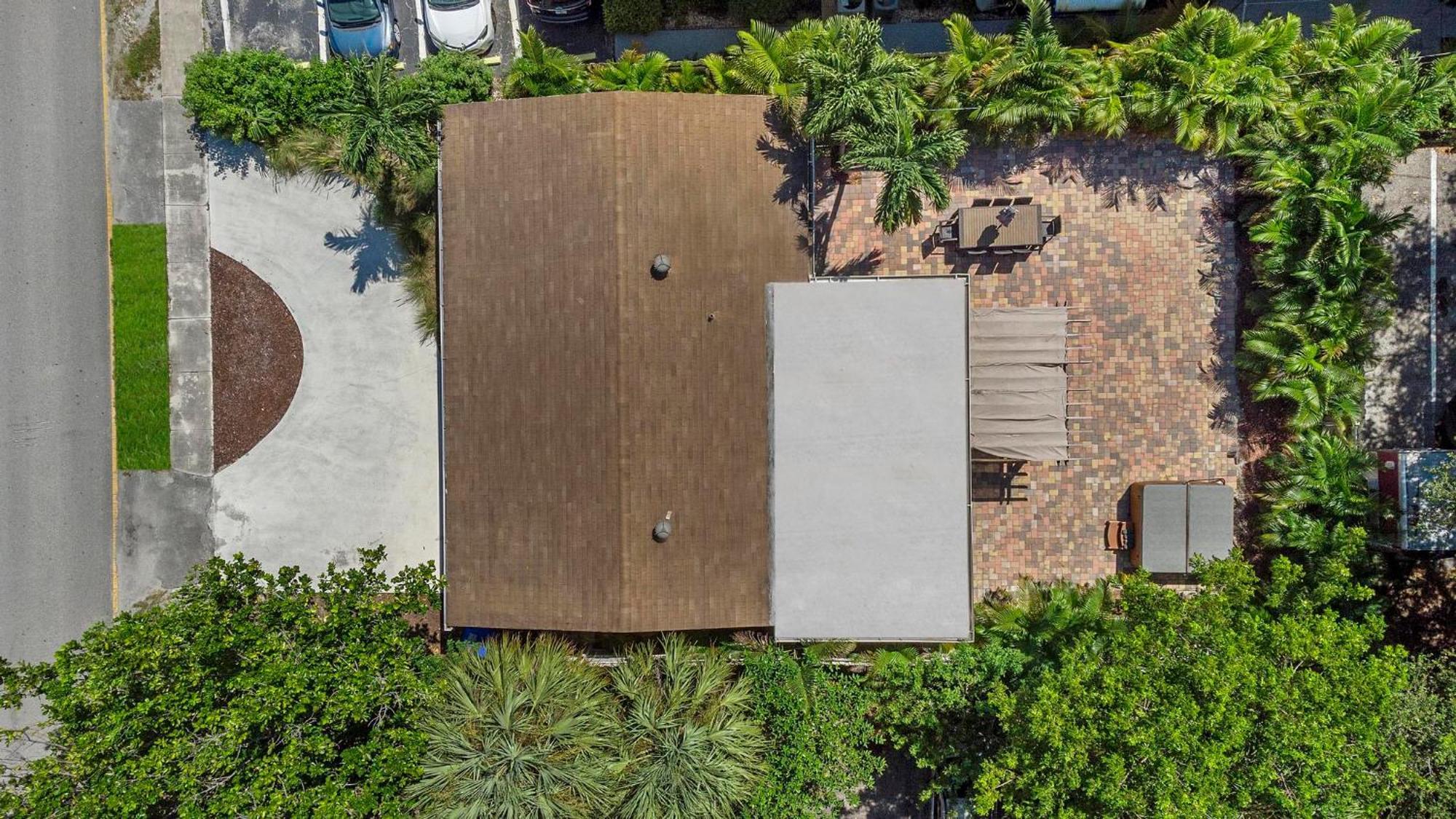 Style Home- Near Beach/ Hot Tub! Hollywood